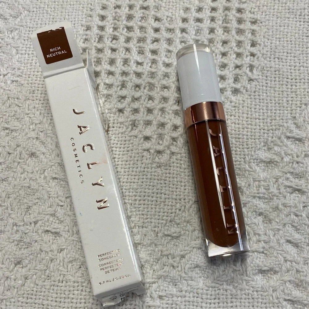 NEW Jaclyn Cosmetics Correcting Concealer (RICH NEUTRAL)